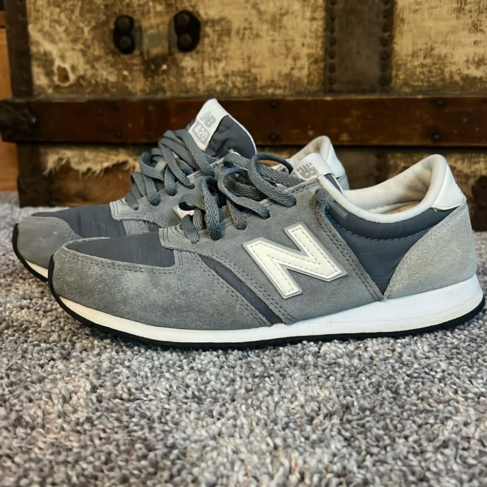 New Balance 420.